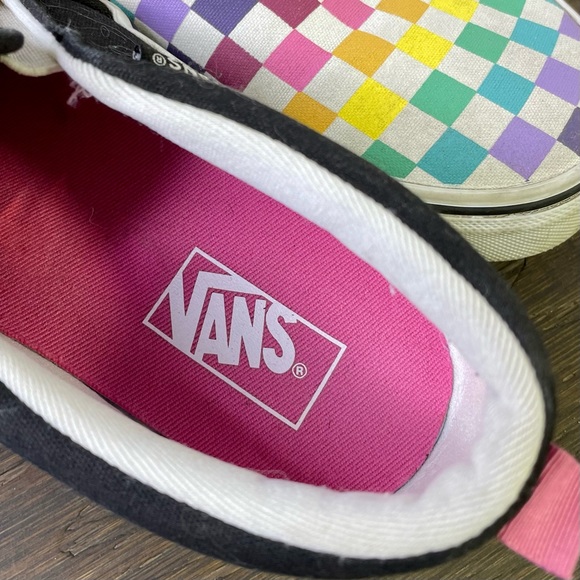 Vans 5 Rainbow Checkered Sneakers Slip On - Picture 9 of 10